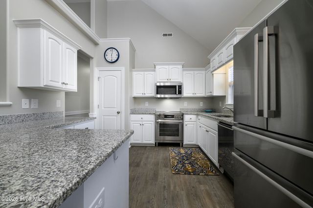 105 Fernie Lane, New Bern, NC 28560