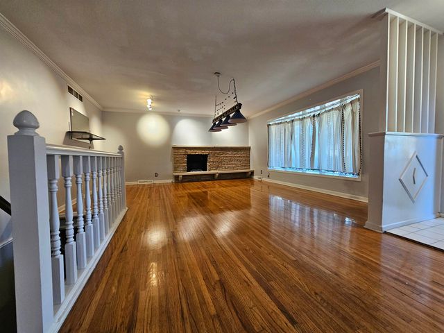 1747 N Sabin St, Wichita, KS 67212