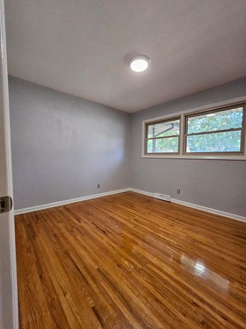 1747 N Sabin St, Wichita, KS 67212