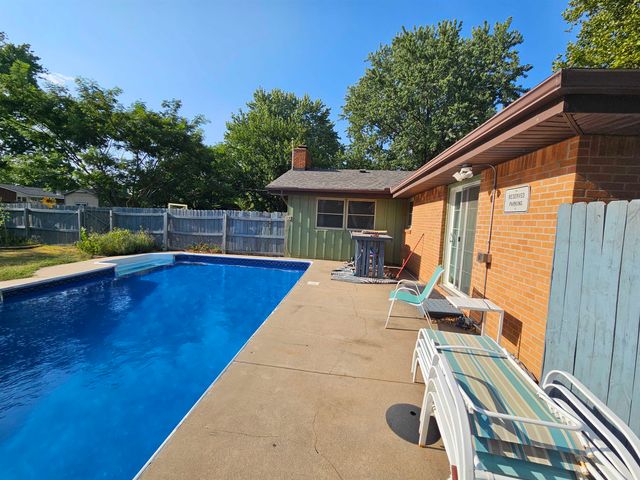 1747 N Sabin St, Wichita, KS 67212