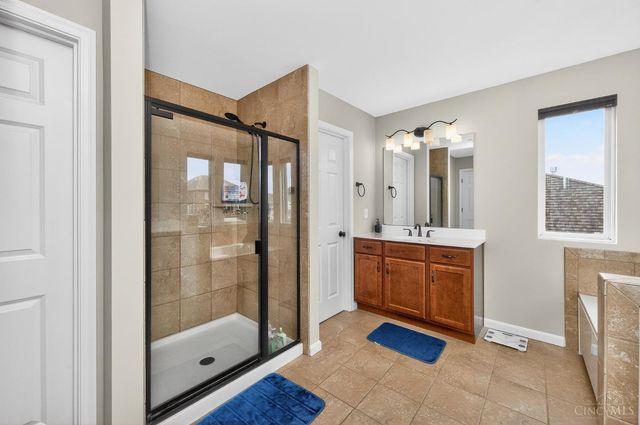 3595 Crowtrack Drive, Mason, OH 45036