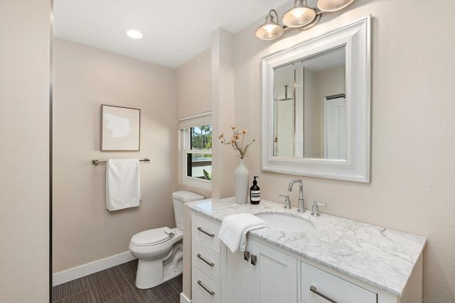 1913 Alga Rd A, Carlsbad, CA 92009