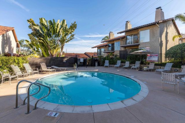 1913 Alga Rd A, Carlsbad, CA 92009