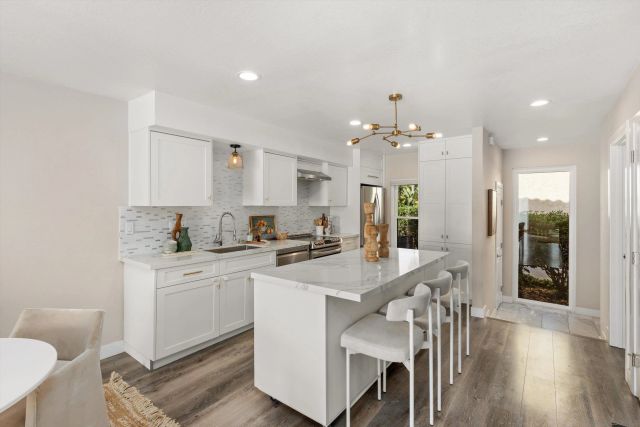 1913 Alga Rd A, Carlsbad, CA 92009