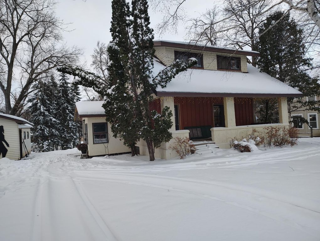 1027 Friberg Avenue, Fergus Falls, MN 56537