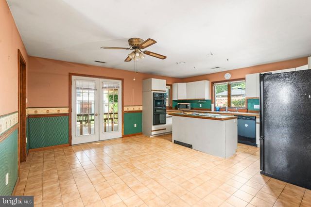 139 W ASHLAND ST, Doylestown, PA 18901
