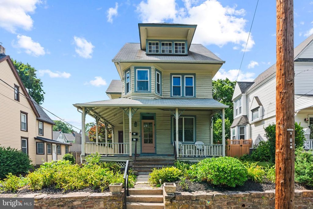 139 W ASHLAND ST, Doylestown, PA 18901