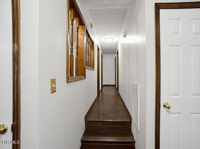 44 Deel Street, Lebanon, VA 24266