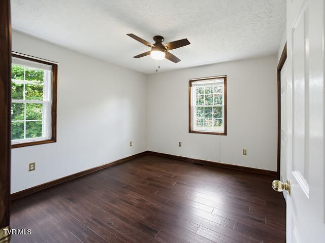 44 Deel Street, Lebanon, VA 24266