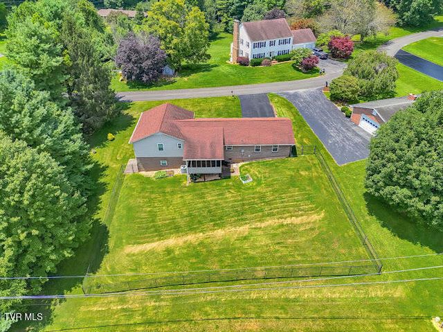 44 Deel Street, Lebanon, VA 24266
