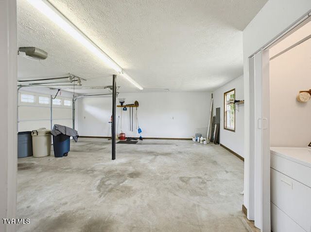 44 Deel Street, Lebanon, VA 24266