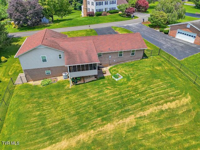 44 Deel Street, Lebanon, VA 24266