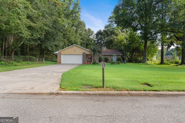 2174 Martin Way, Jonesboro, GA 30236