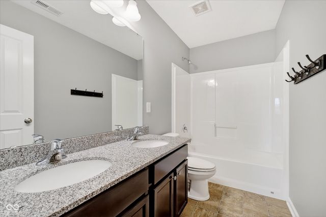 11106 Woodpark Drive, Noblesville, IN 46060