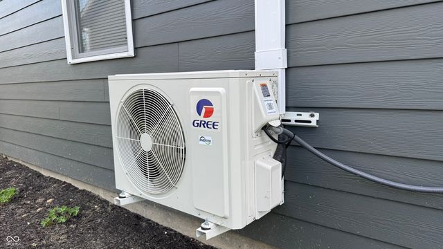 11106 Woodpark Drive, Noblesville, IN 46060