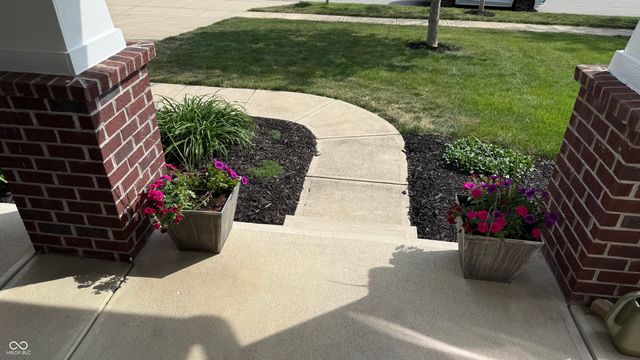 11106 Woodpark Drive, Noblesville, IN 46060