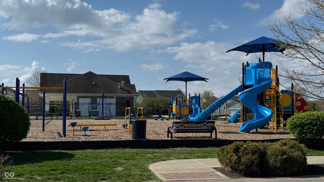 11106 Woodpark Drive, Noblesville, IN 46060