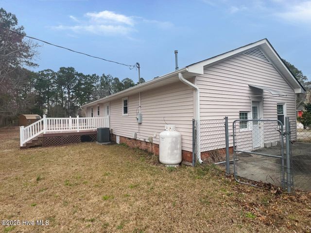 105 Forest View Drive, Havelock, NC 28532