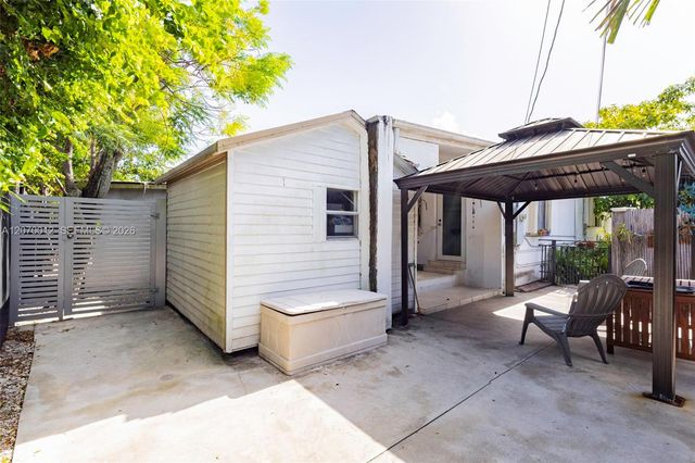 619 SW 39th Avenue, Miami, FL 33134