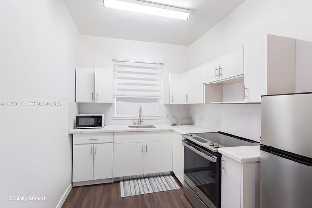 619 SW 39th Avenue, Miami, FL 33134