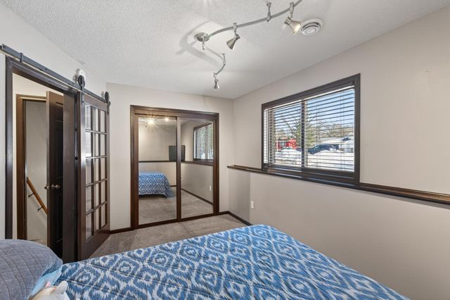 2505 Holly Street S, Cambridge, MN 55008