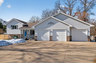 2505 Holly Street S, Cambridge, MN 55008