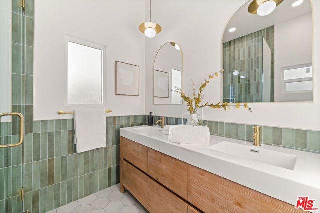 1931 Volk Avenue, Long Beach, CA 90815