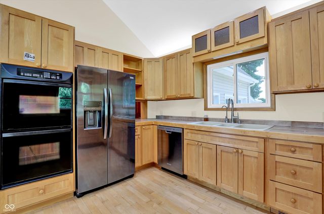 800 N 400 W, Bargersville, IN 46106