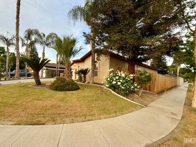 3108 Bromley Way, Bakersfield, CA 93311