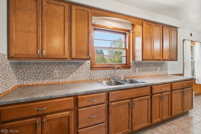 125 Meadowlane Road, Seven Hills, OH 44131