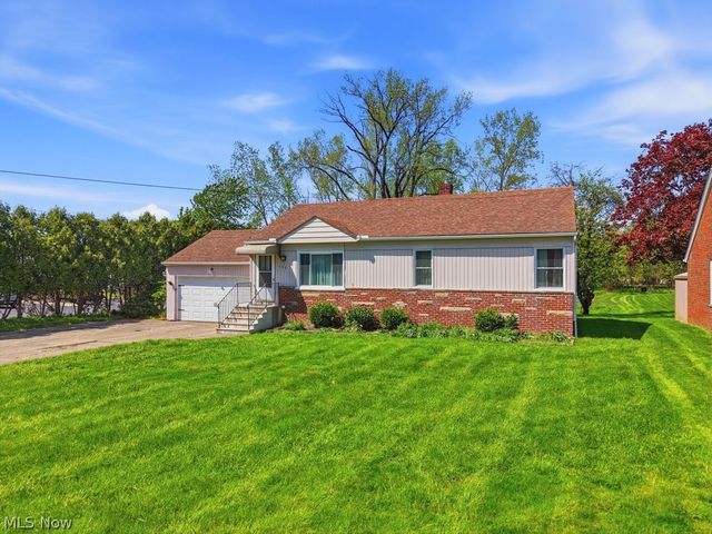 125 Meadowlane Road, Seven Hills, OH 44131