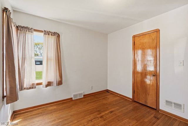 125 Meadowlane Road, Seven Hills, OH 44131