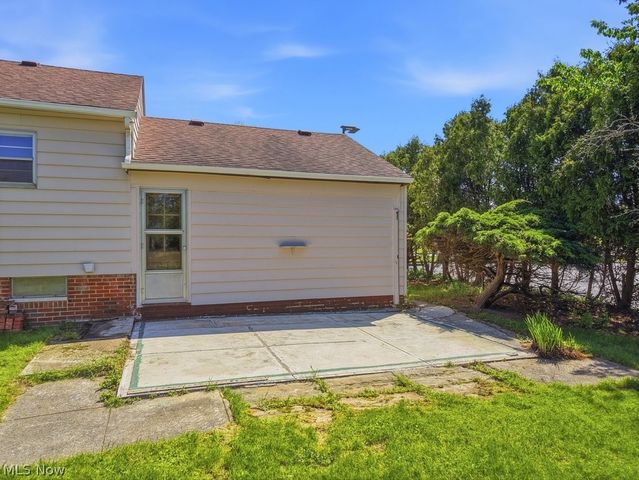 125 Meadowlane Road, Seven Hills, OH 44131