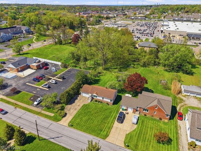 125 Meadowlane Road, Seven Hills, OH 44131