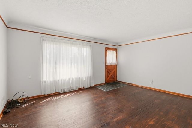 125 Meadowlane Road, Seven Hills, OH 44131