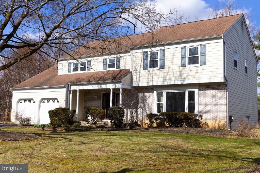 8 WOODBURY LN, Lawrenceville, NJ 08648