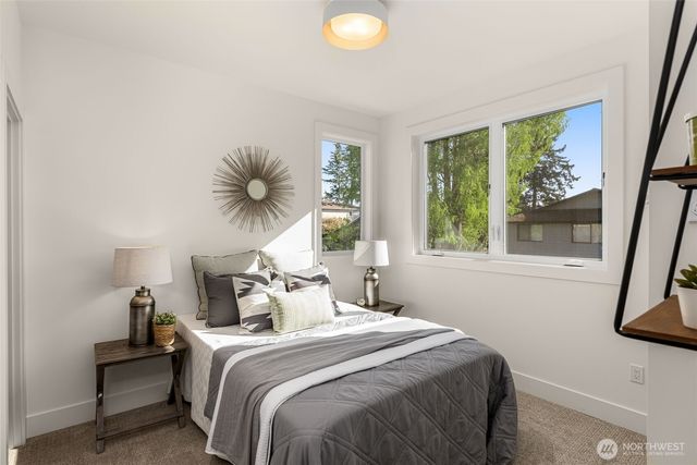 745 17th Avenue W, Kirkland, WA 98033