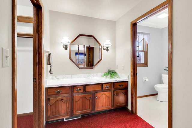 4292 Pleasant Hollow ROAD, Jackson, WI 53037