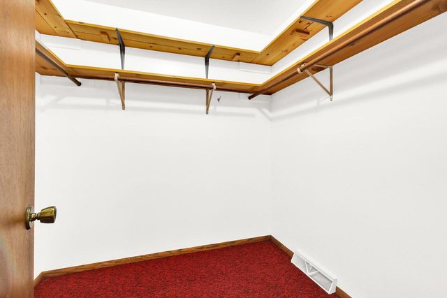 4292 Pleasant Hollow ROAD, Jackson, WI 53037