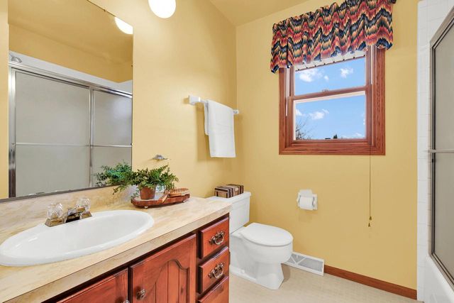 4292 Pleasant Hollow ROAD, Jackson, WI 53037