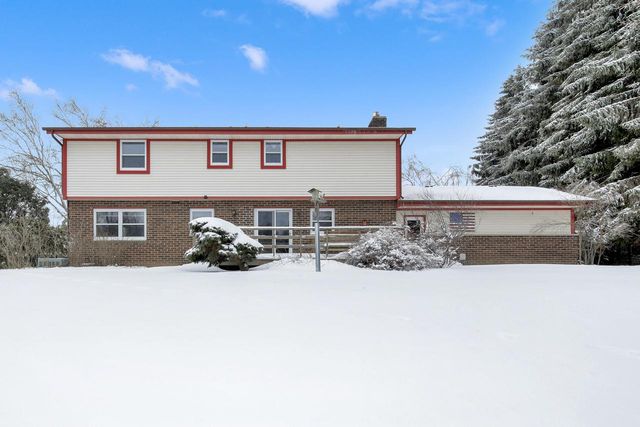 4292 Pleasant Hollow ROAD, Jackson, WI 53037