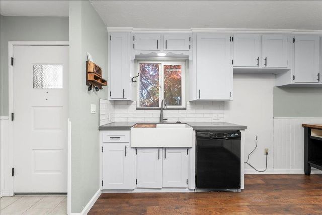 1515 Elizabeth, Escalon, CA 95320