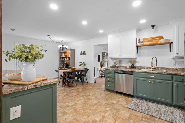 105 Billy Robb St, Greenbrier, TN 37073