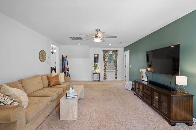105 Billy Robb St, Greenbrier, TN 37073