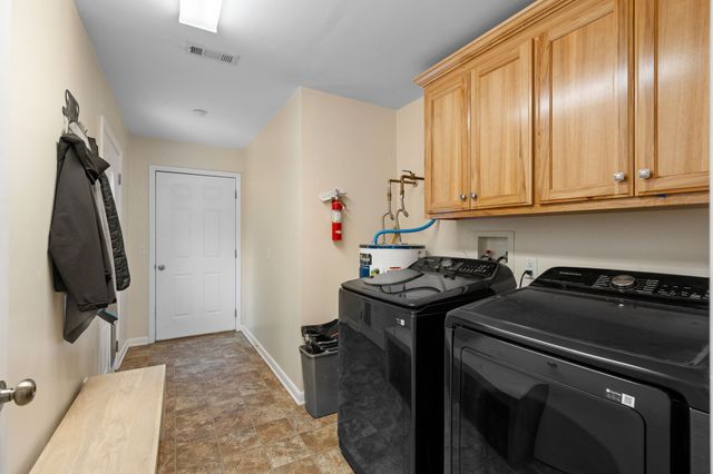 105 Billy Robb St, Greenbrier, TN 37073