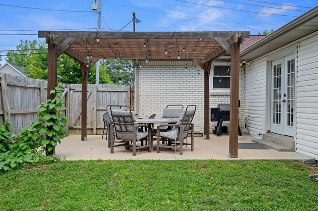 105 Billy Robb St, Greenbrier, TN 37073