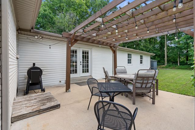 105 Billy Robb St, Greenbrier, TN 37073