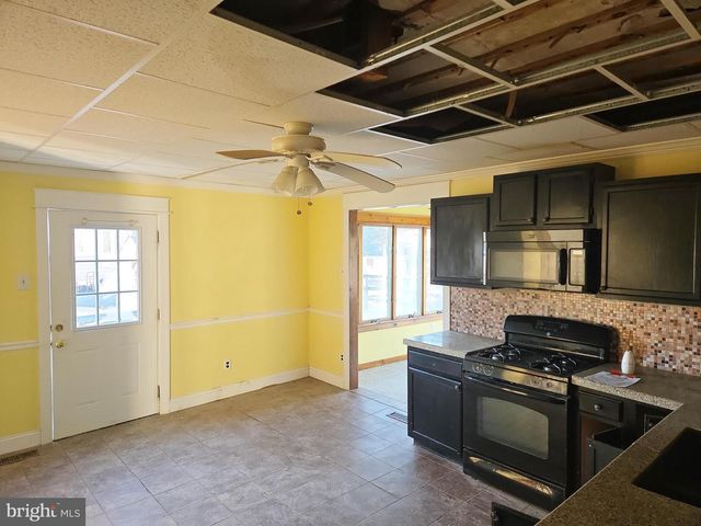 216 BROAD ST, Swedesboro, NJ 08085