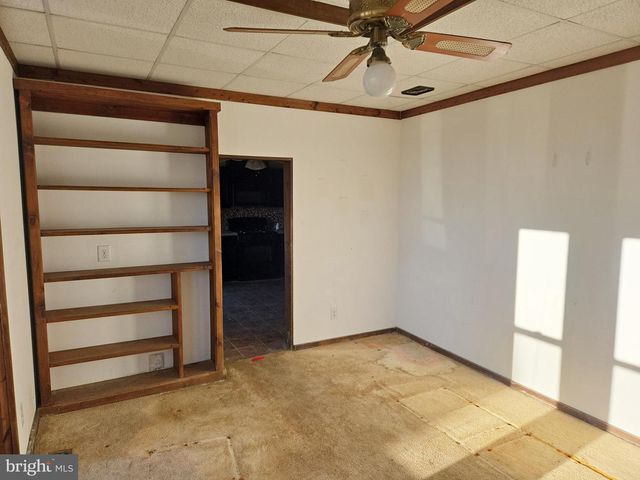 216 BROAD ST, Swedesboro, NJ 08085