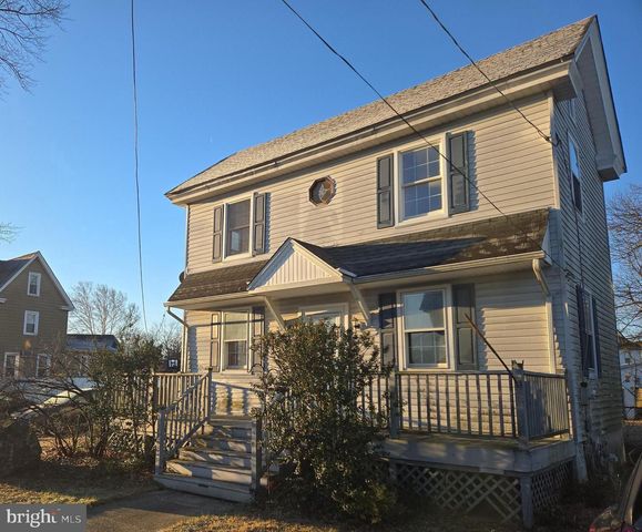216 BROAD ST, Swedesboro, NJ 08085
